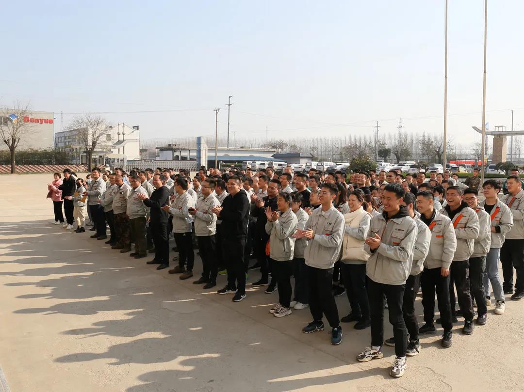 激情運(yùn)動，快樂工作——東岳機(jī)械股份舉辦第四屆趣味運(yùn)動會